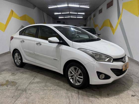 HYUNDAI HB20S 1.6 PREMIUM 16V FLEX 4P MANUAL